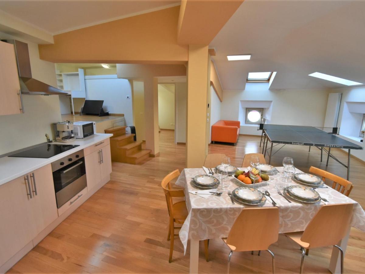 Apartment Duomo Mansarda By Interhome Iseo Exterior foto